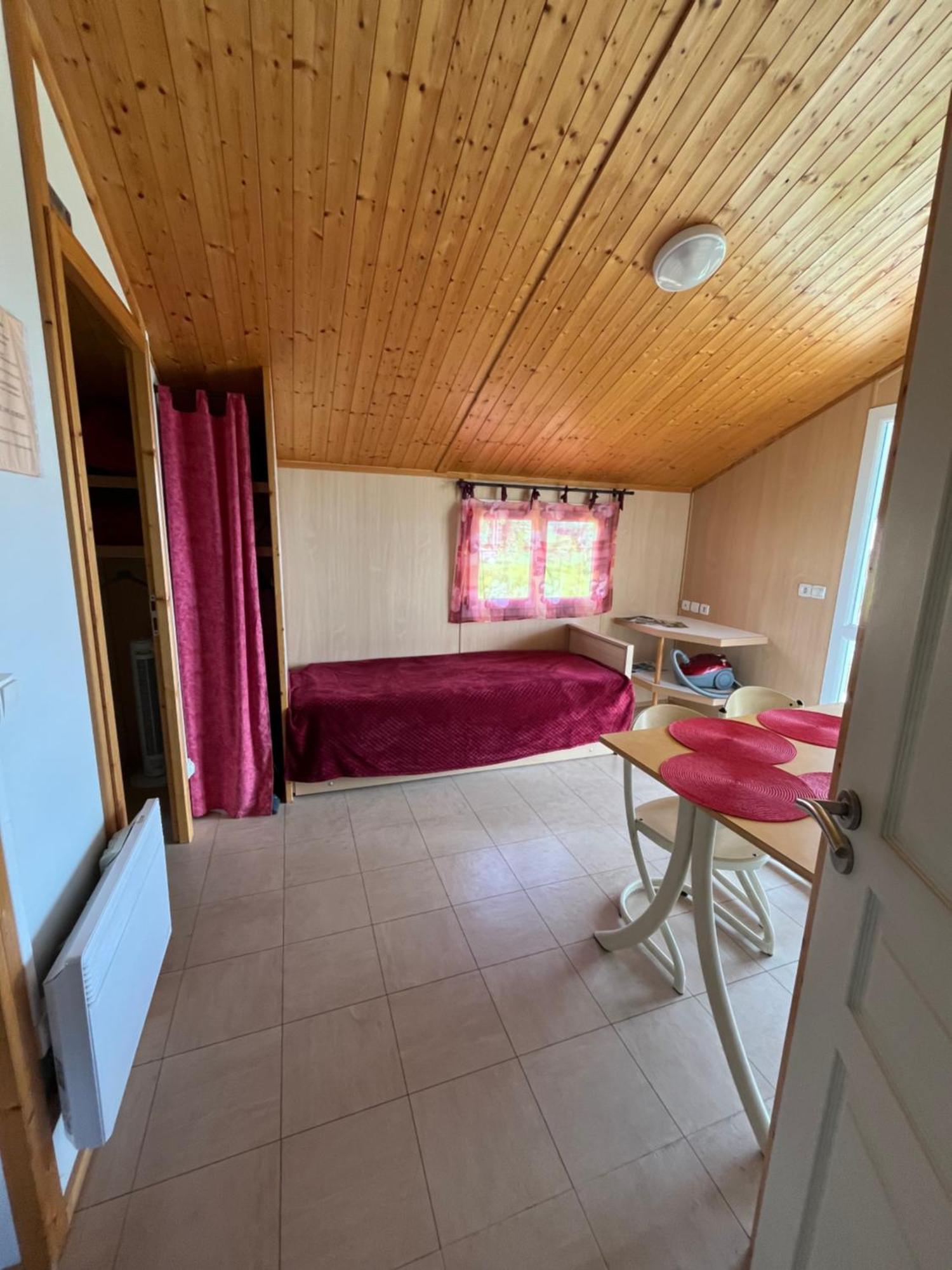 Les Chalets Du Piou Bussieres  Exteriér fotografie